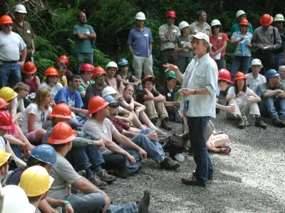 Stan Gregory presents at a field day