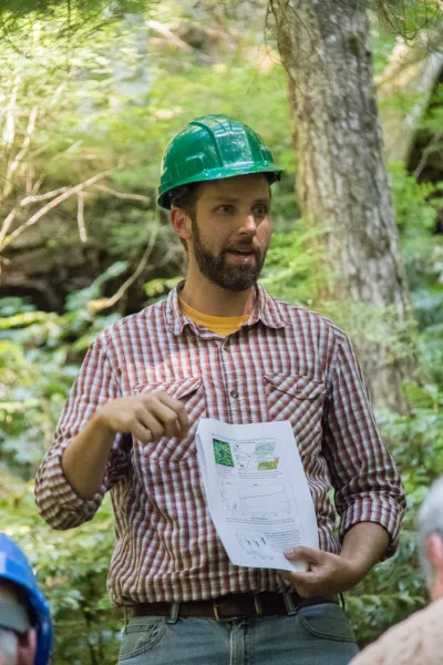 Dave Bell presents on long-term vegetation studies